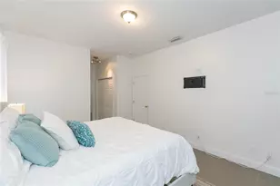 6426 31st St S, Saint Petersburg, FL 33712 - Photo 17