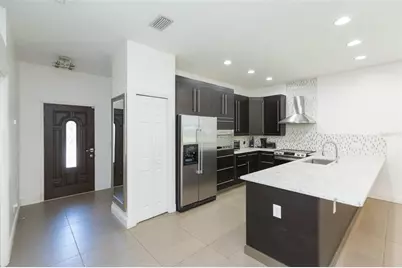 6426 31st Street S, Saint Petersburg, FL 33712 - Photo 9