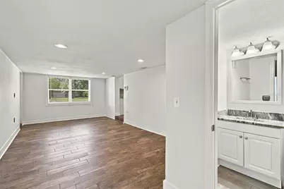 4107 W Wyoming Avenue, Tampa, FL 33616 - Photo 13