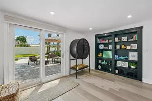 9001 Bay St NE, Saint Petersburg, FL 33702 - Photo 25