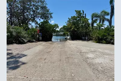 9001 Bay Street NE, Saint Petersburg, FL 33702 - Photo 61