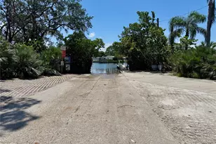9001 Bay St NE, Saint Petersburg, FL 33702 - Photo 61