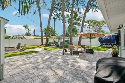 9001 Bay Street NE, Saint Petersburg, FL 33702 - Photo 43