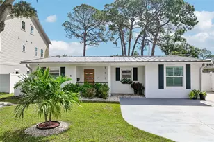 9001 Bay St NE, Saint Petersburg, FL 33702 - Photo 1