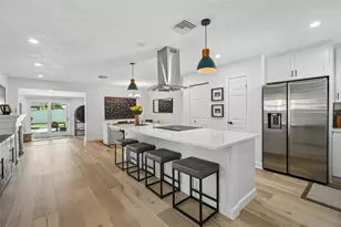 9001 Bay St NE, Saint Petersburg, FL 33702 - Photo 15