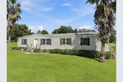 6814 Founders Street, Zephyrhills, FL 33542 - Photo 5