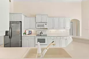 1301 Fox Chapel Dr, Lutz, FL 33549 - Photo 15