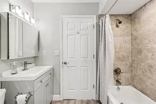 8114 Oak Trace Way, Tampa, FL 33634 - Photo 13