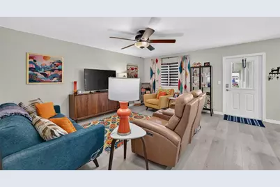 102 Cambridge Trail #220, Sun City Center, FL 33573 - Photo 3