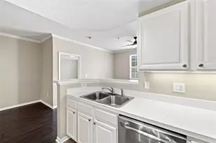 501 Knights Run Ave, Tampa, FL 33602 - Photo 11