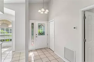 652 Sand Ridge Dr, Valrico, FL 33594 - Photo 3