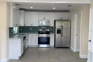 7224 1/2 Coquina Way, Saint Pete Beach, FL 33706 - Photo 7