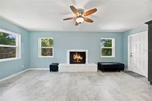 7557 N 18th Ave N, Saint Petersburg, FL 33710 - Photo 9