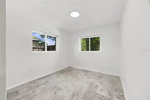 7557 N 18th Ave N, Saint Petersburg, FL 33710 - Photo 17