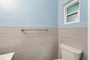 7557 N 18th Ave N, Saint Petersburg, FL 33710 - Photo 23