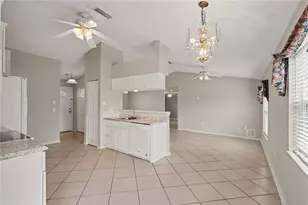 12450 Curry Dr, Spring Hill, FL 34609 - Photo 7