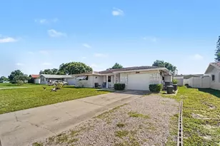 10214 Holly Dr, Port Richey, FL 34668 - Photo 3