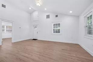 2000 N 32nd St, Tampa, FL 33605 - Photo 13