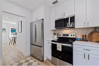 4910 Rosedale Place N, Saint Petersburg, FL 33714 - Photo 11