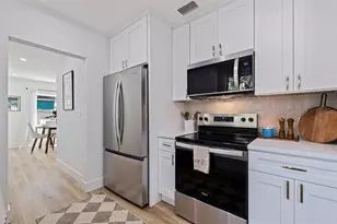4910 Rosedale Pl N, Saint Petersburg, FL 33714 - Photo 11
