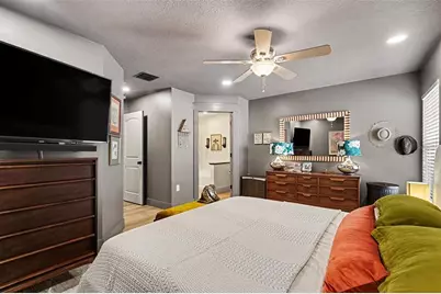 11915 Winterset Cove Drive, Riverview, FL 33579 - Photo 17