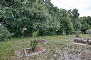 34 Pelican Dr E, Oldsmar, FL 34677 - Photo 27