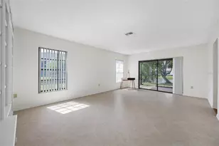 2467 Kingfisher Ln, Clearwater, FL 33762 - Photo 15