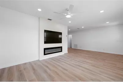 8834 108th Lane, Seminole, FL 33772 - Photo 11