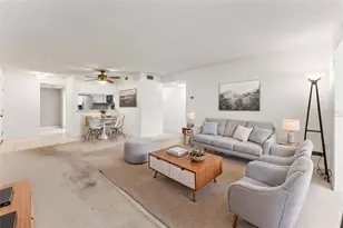 2689 Sabal Springs Cir, Clearwater, FL 33761 - Photo 3