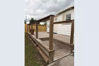 6237 New York Street, Zephyrhills, FL 33542 - Photo 3