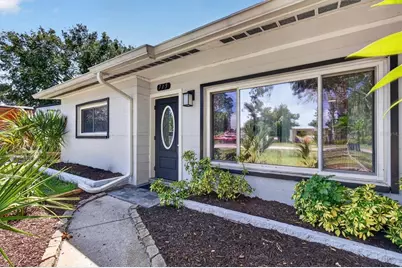 715 W Bayshore Drive, Tarpon Springs, FL 34689 - Photo 5