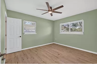715 W Bayshore Drive, Tarpon Springs, FL 34689 - Photo 17