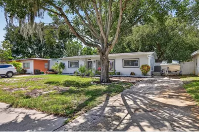 715 W Bayshore Drive, Tarpon Springs, FL 34689 - Photo 3