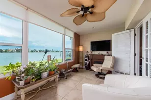 770 Island Way, Clearwater Beach, FL 33767 - Photo 7