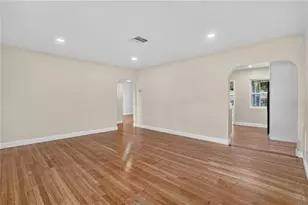 6946 5th Ave N, Saint Petersburg, FL 33710 - Photo 3