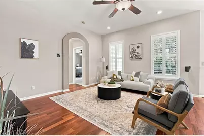 11417 Cypress Park Street, Tampa, FL 33624 - Photo 9