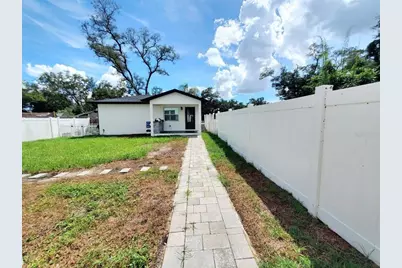 922 W Knollwood Street #2, Tampa, FL 33604 - Photo 1