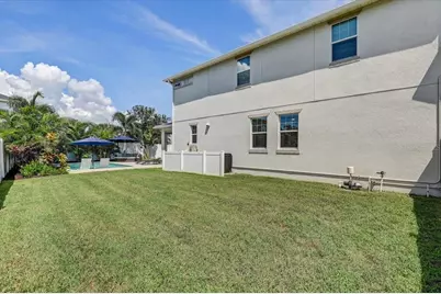 2194 Fairway Avenue S, Saint Petersburg, FL 33712 - Photo 59