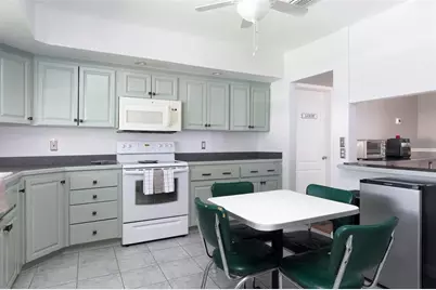 397 36th Street SE, Largo, FL 33771 - Photo 7