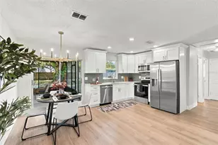 10506 Alambra Ave, Tampa, FL 33619 - Photo 7