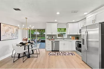 10506 Alambra Avenue, Tampa, FL 33619 - Photo 9