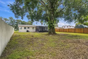 10506 Alambra Ave, Tampa, FL 33619 - Photo 21