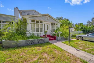 1225 11th St N, Saint Petersburg, FL 33705 - Photo 1