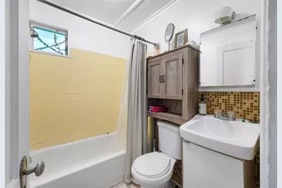 1225 11 Street N, Saint Petersburg, FL 33705 - Photo 41