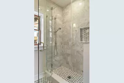 250 Mirror Lake Drive N, Saint Petersburg, FL 33701 - Photo 41