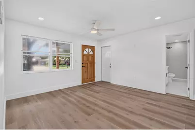 1130 7th Avenue NE, Largo, FL 33770 - Photo 9
