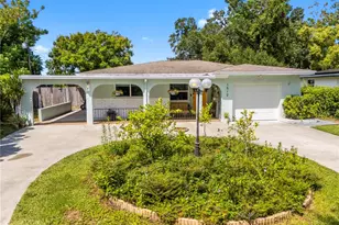 1512 Country Ln W, Clearwater, FL 33759 - Photo 1