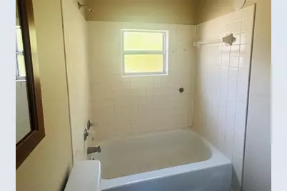 32350 Marchmont Circle, Dade City, FL 33523 - Photo 29