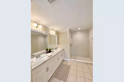 1912 Elk Spring Drive, Brandon, FL 33511 - Photo 33