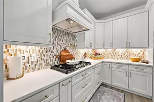 9316 Knightsbridge Ct, Tampa, FL 33647 - Photo 11
